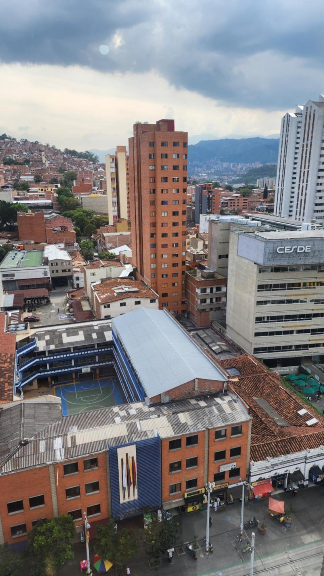 Apartamento Apartamento Central Medellín Exterior foto